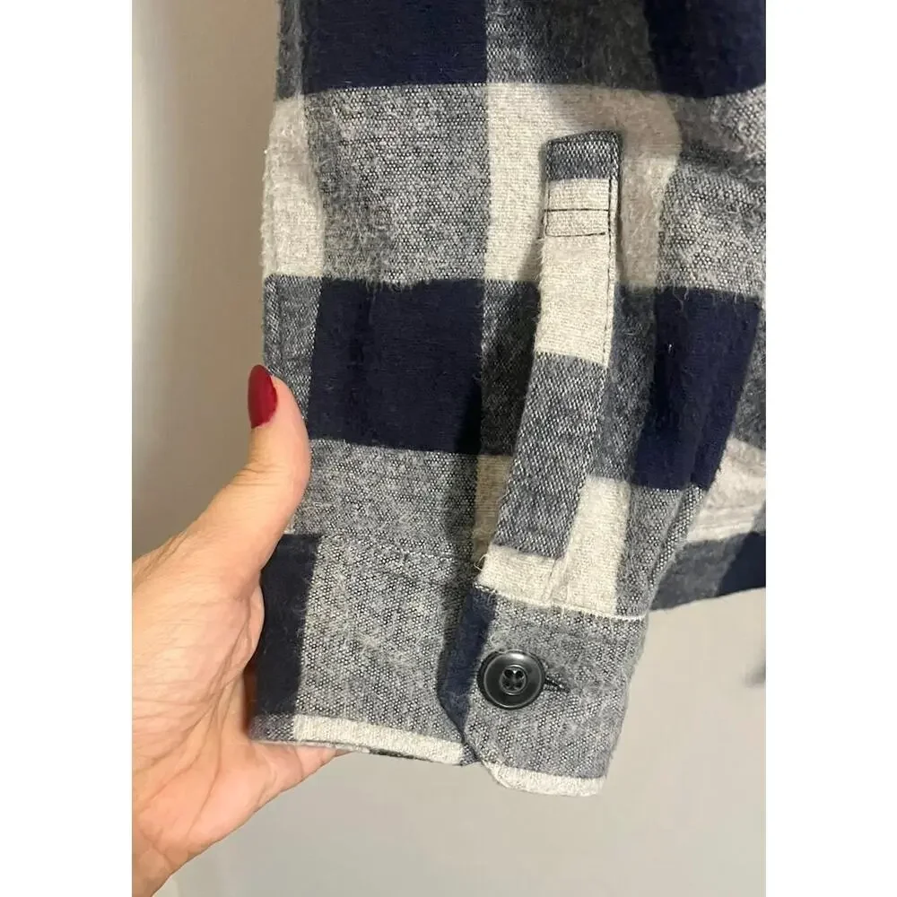 L.L. Bean Signature Chamois Shirt-Jacket Shacket Navy White Plaid Womens L